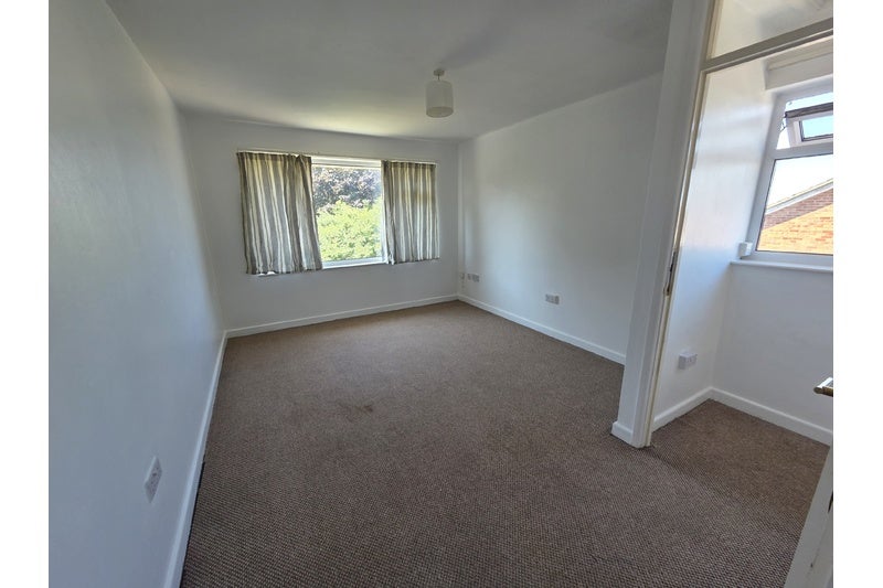 Flat Meadway in Woolavington