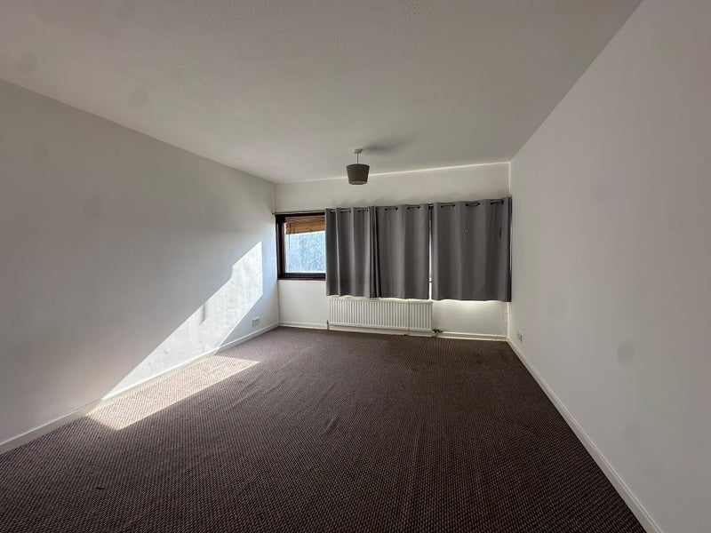 Room Brecon Close in Greater London