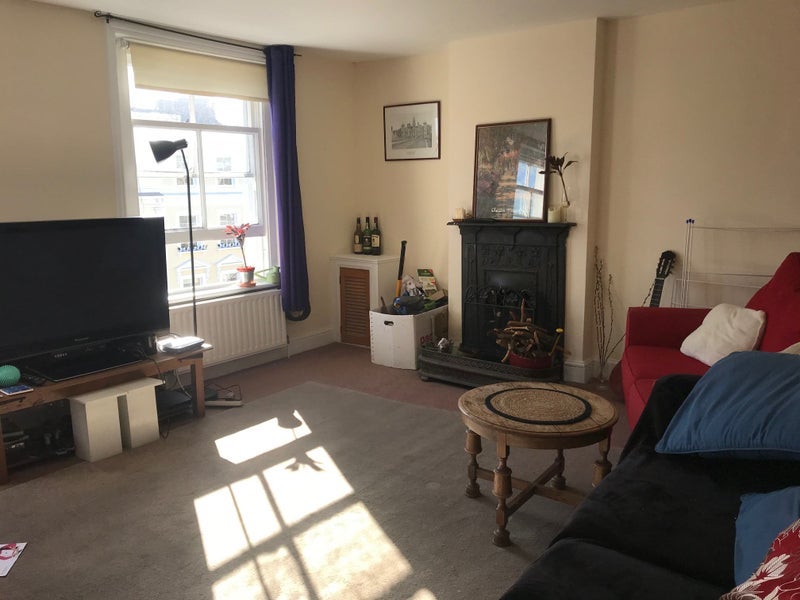 Room Ellington Street in Greater London