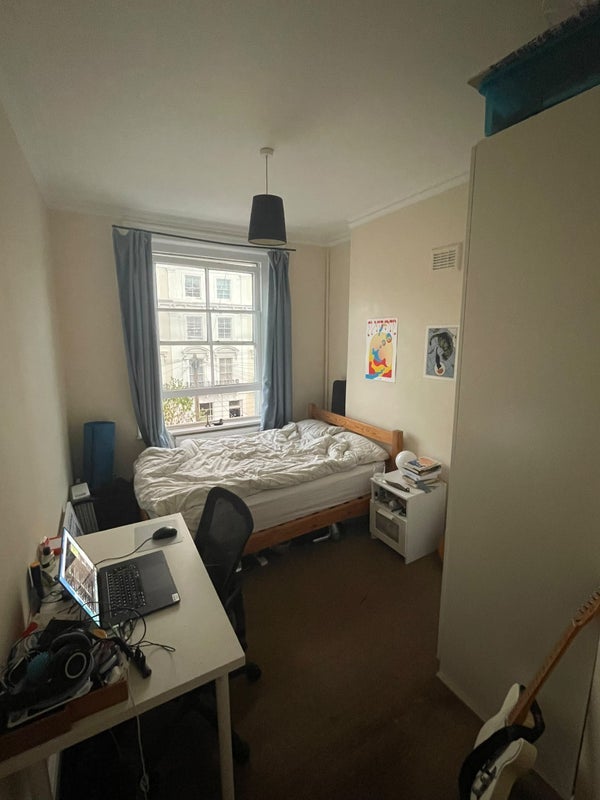 Room Ellington Street in Greater London