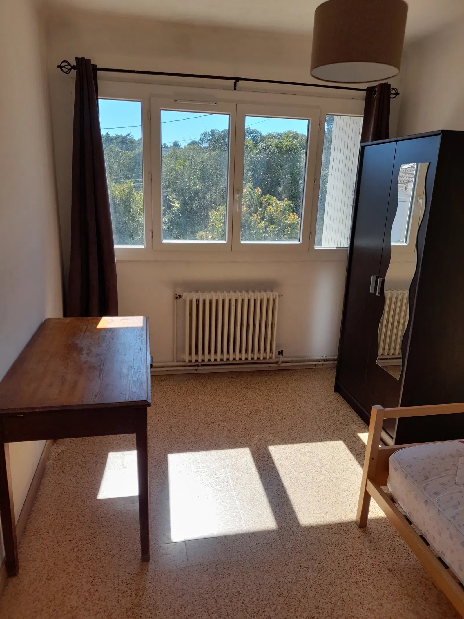 Chambre Allée des Rosiers à Aix-en-Provence