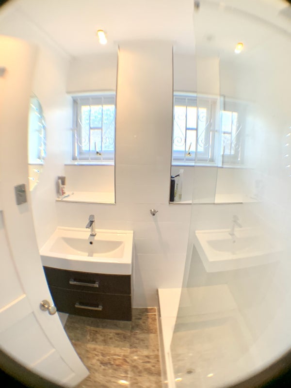 Room Cavendish Street in Greater London