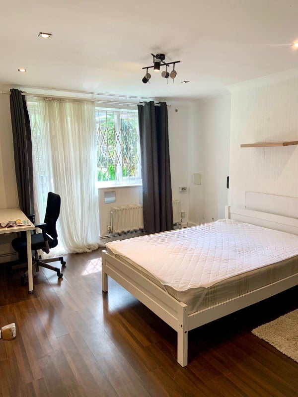 Flat Cavendish Street in Greater London