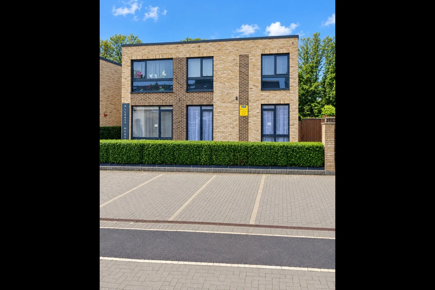 Flat Lancaster Road in Greater London
