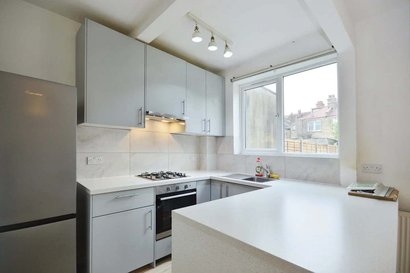 House Hepworth Road in Greater London