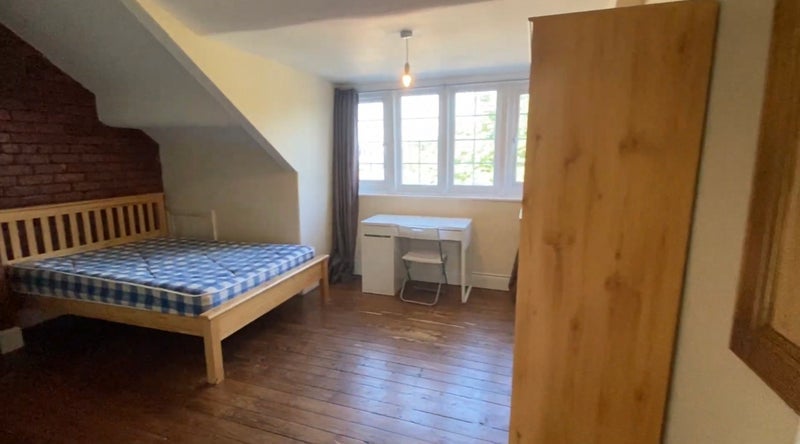 Room Osborne Road in Newcastle upon Tyne