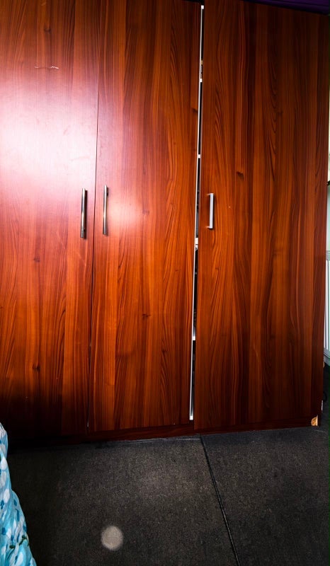 Room Hillside Avenue in Greater London