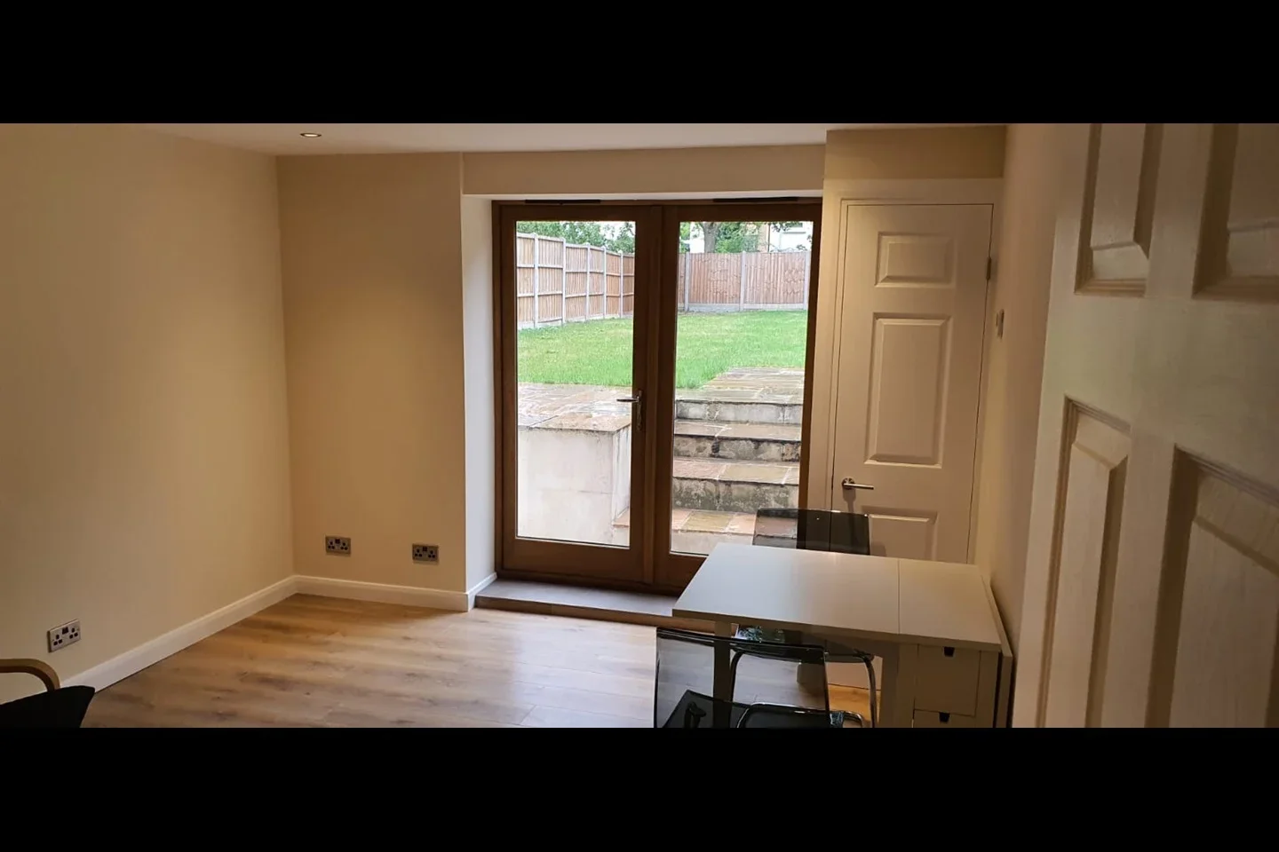 Flat Baring Road in Greater London