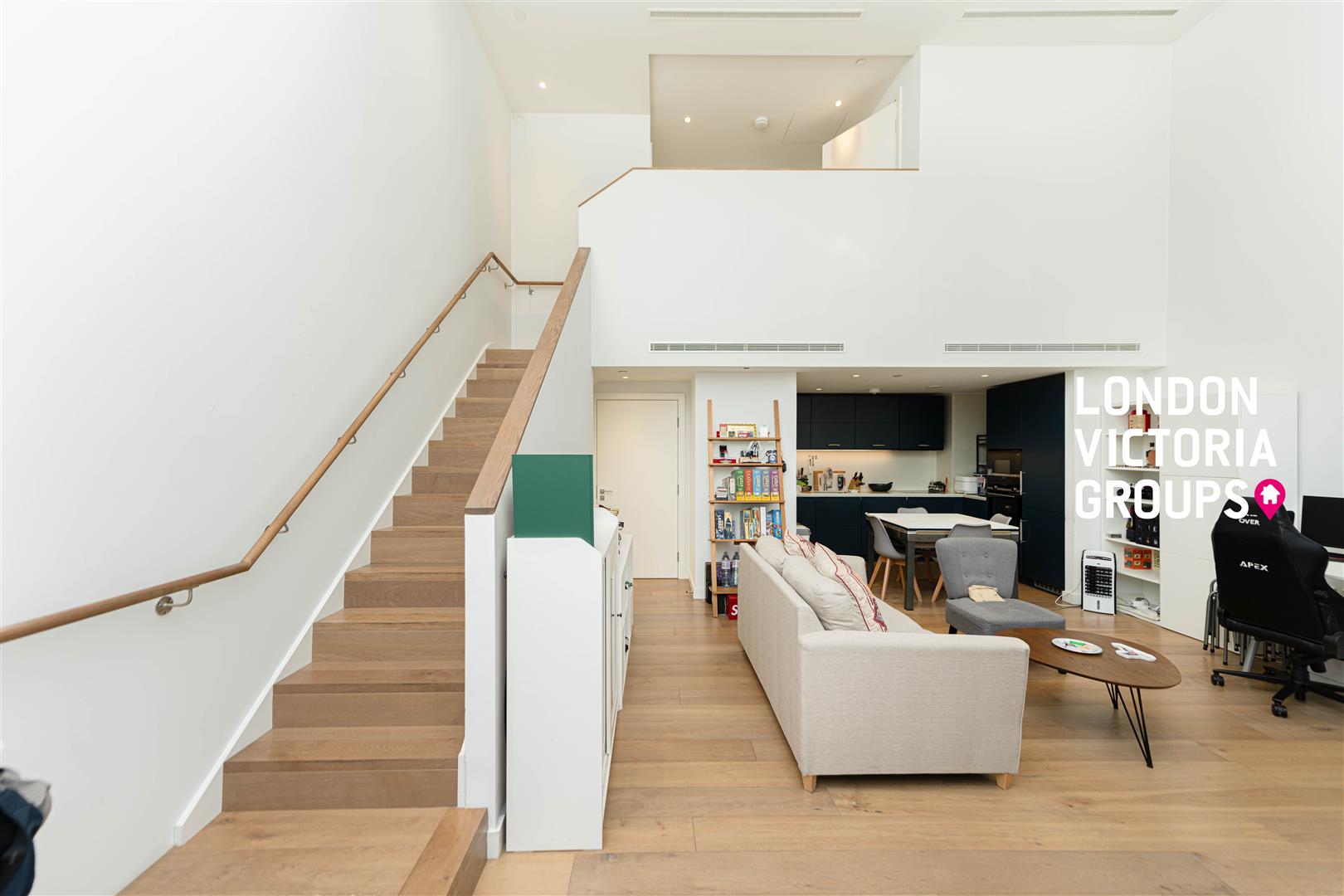 Flat Phoenix Place in Greater London