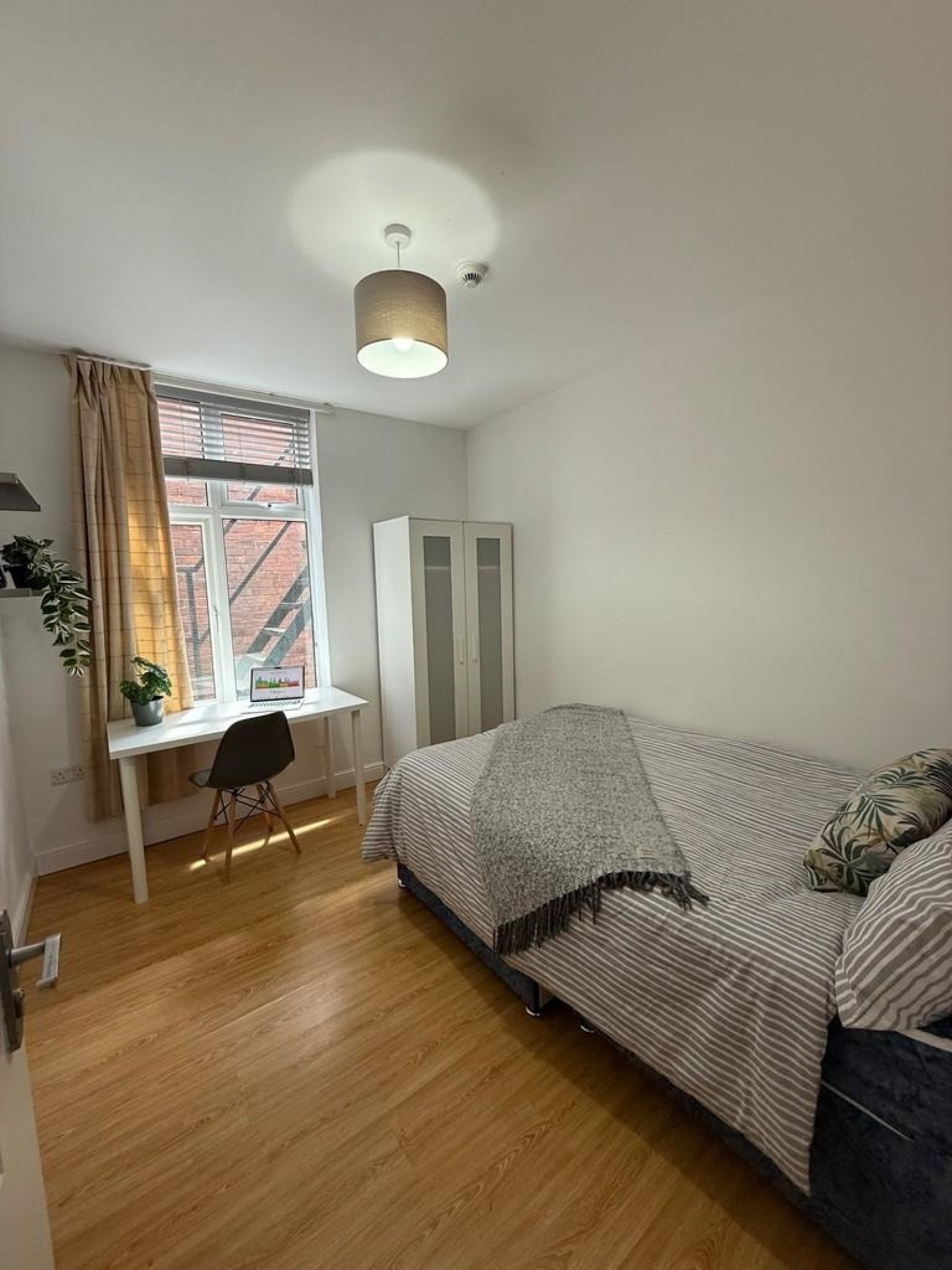 Room Melton Road in Nottingham