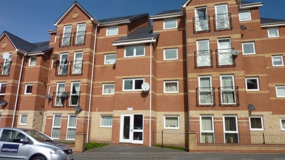 Flat Highfield Road in Coventry