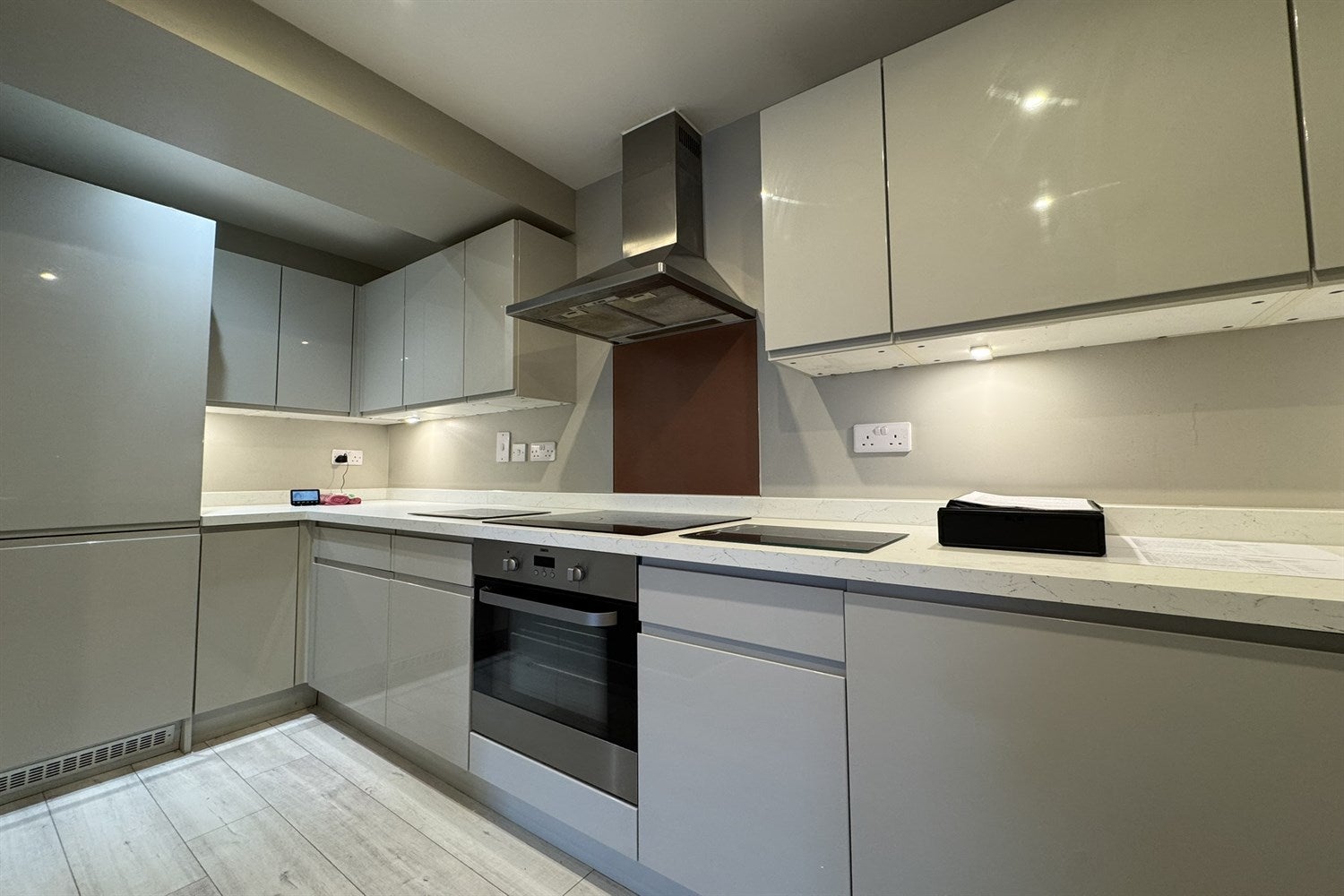 Flat Victoria Avenue in Southend-on-Sea