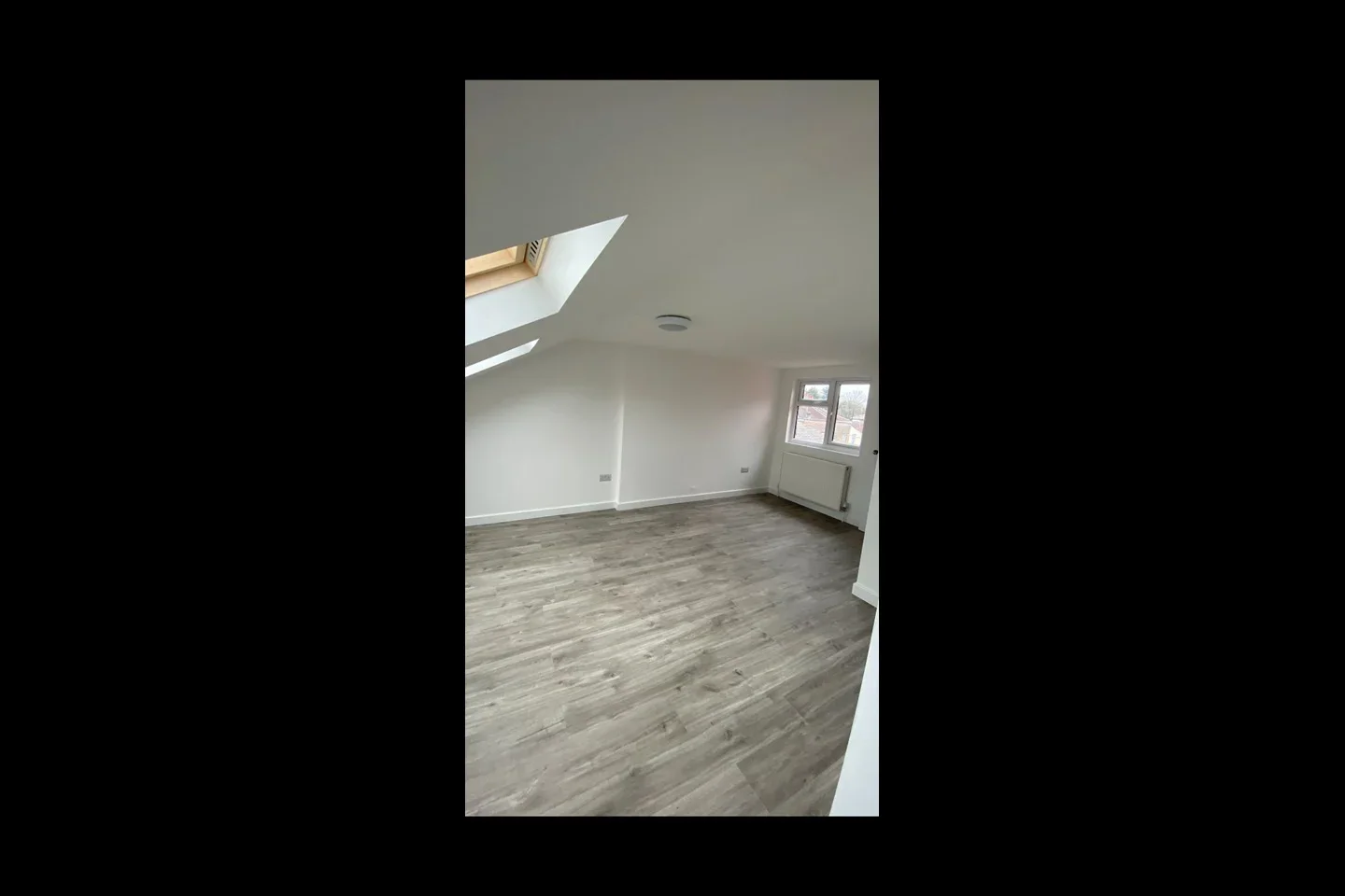 Flat Bulwer Road in Greater London