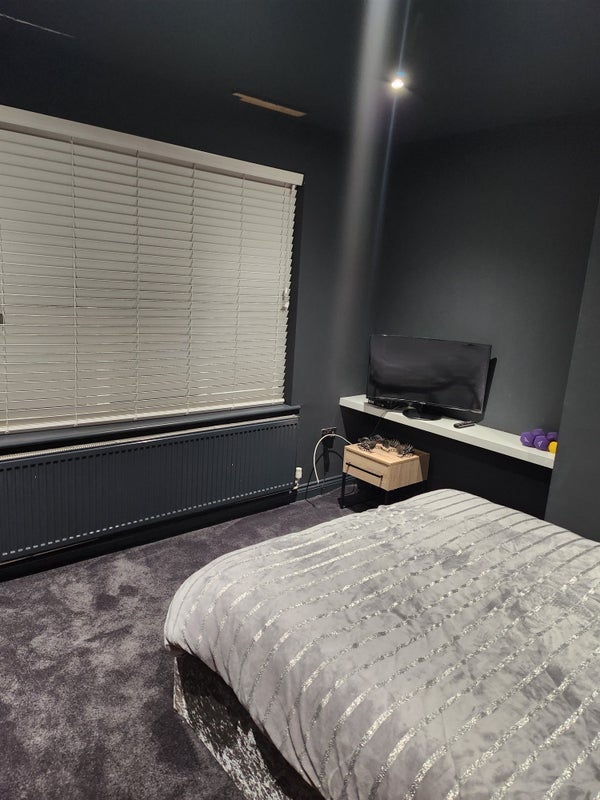 Room Sherbrook Road in Nottingham