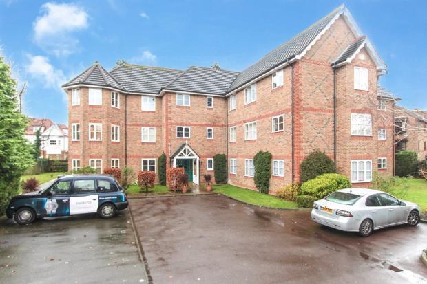 Flat Rosslyn Road in Watford