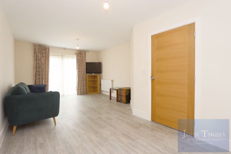 House Olive Grove in Greater London