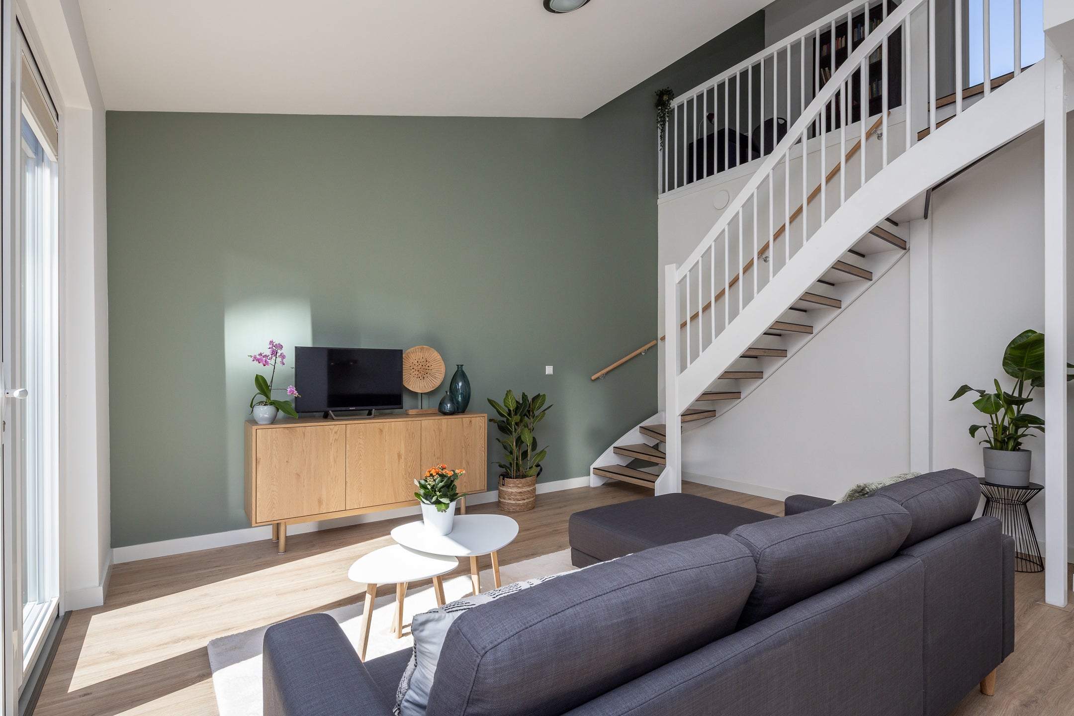Tussenwoning te koop: Odulphushof 7, Lutjebroek