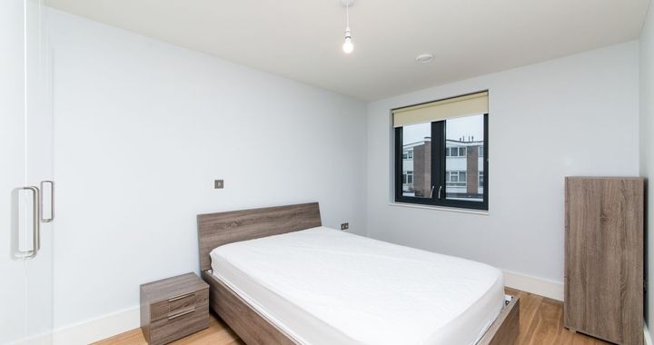 Flat Kilburn Park Road in Greater London