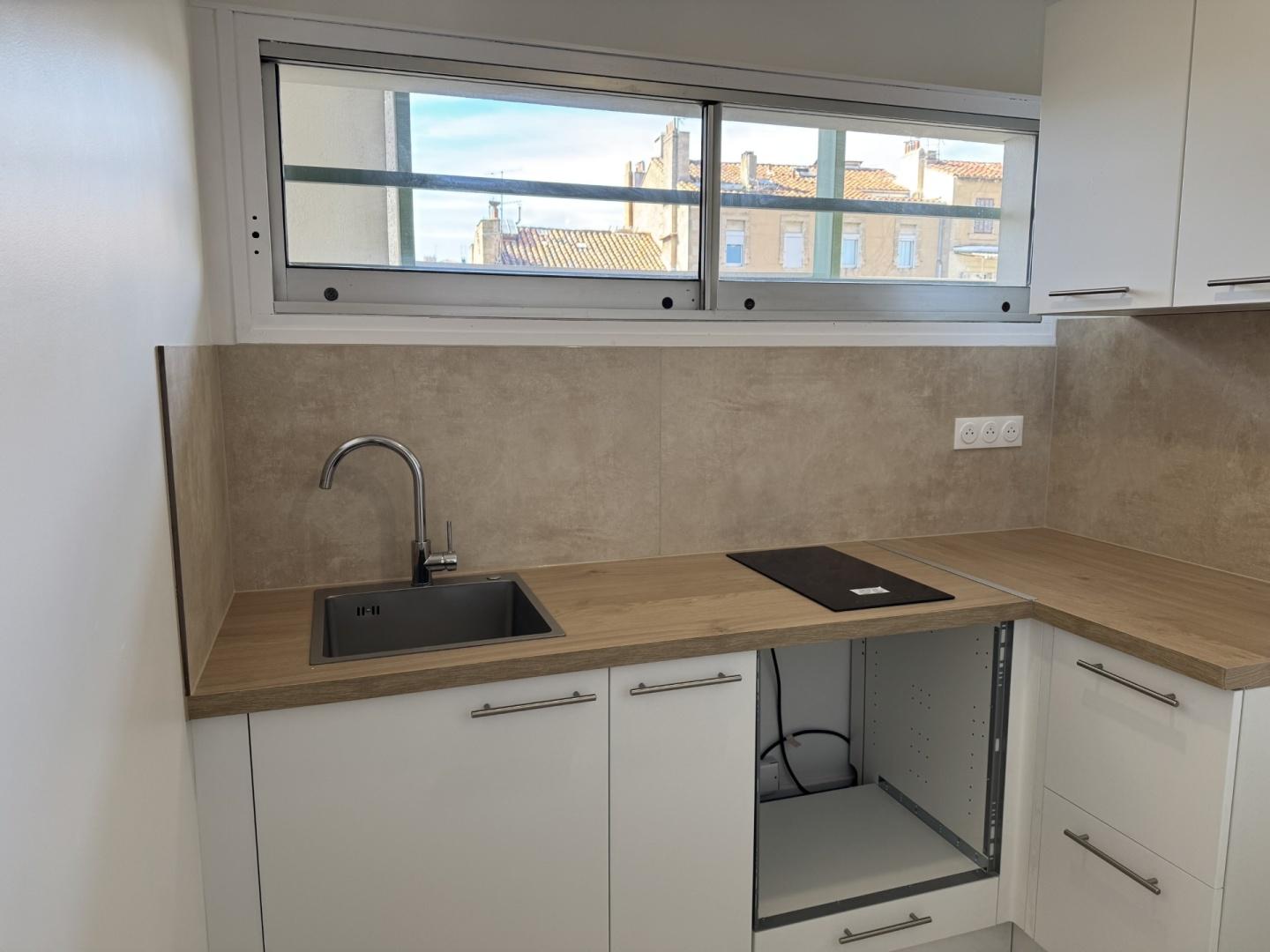 Flat Rue Jean Mermoz in Marseille