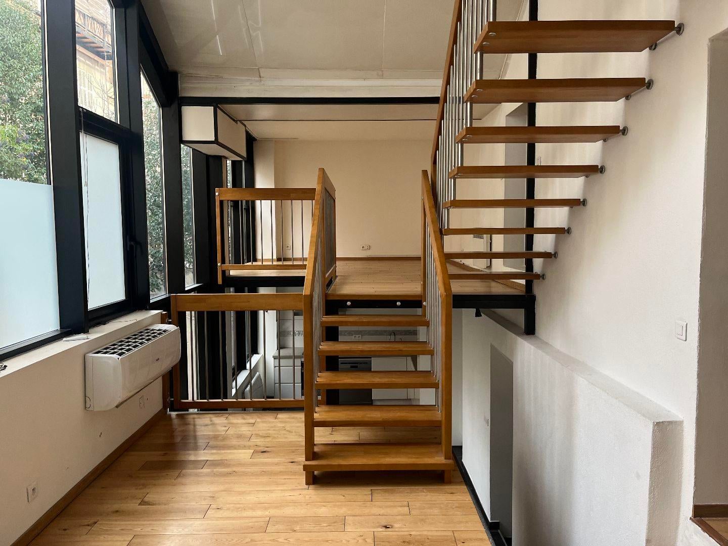 Appartement Rue Sylvabelle Robert de Vernejoul à Marseille
