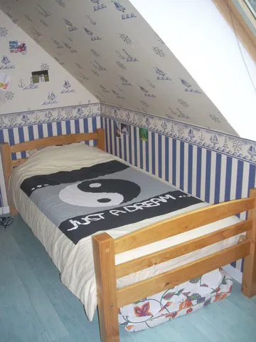 Room Route des Durandières in Louplande