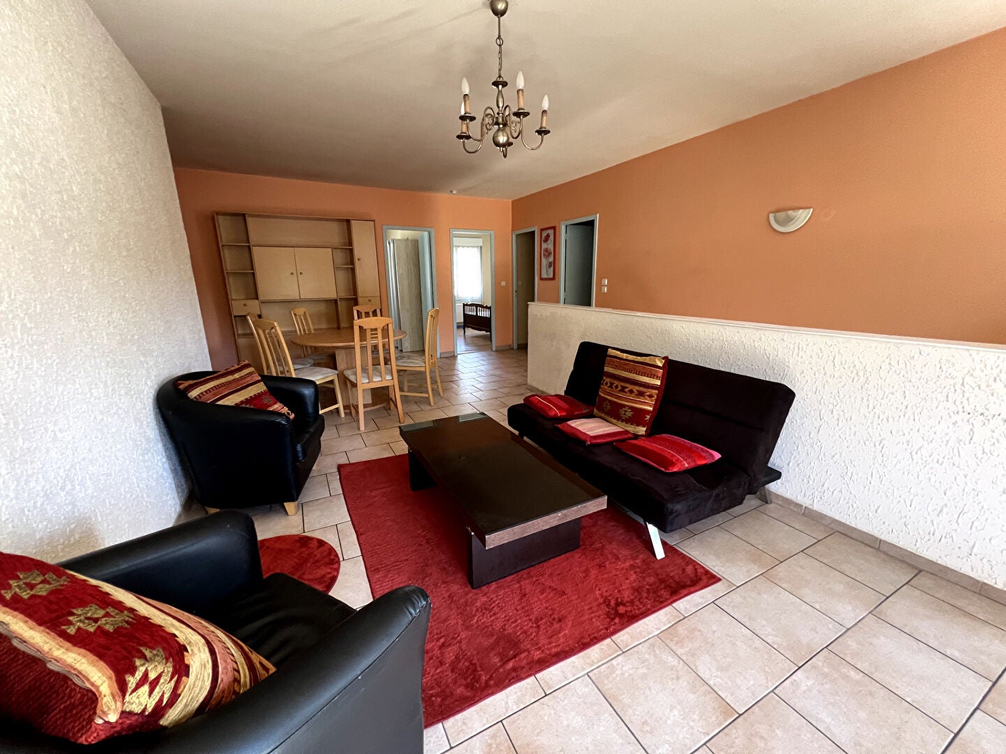 Flat Rue Claude Montaron in Saint-Benin-d'Azy