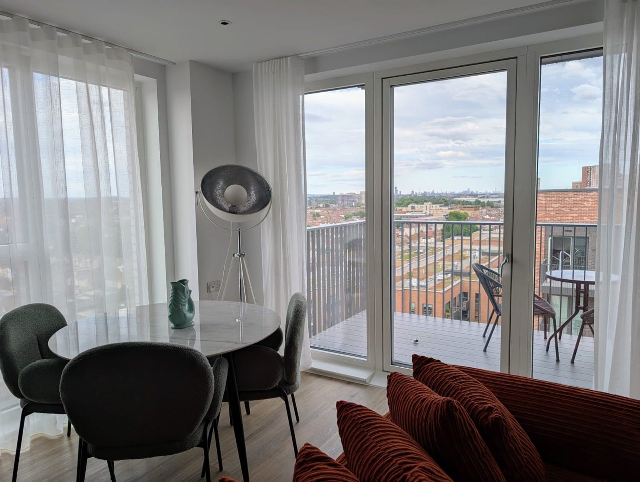 Flat Seva Drive in Greater London