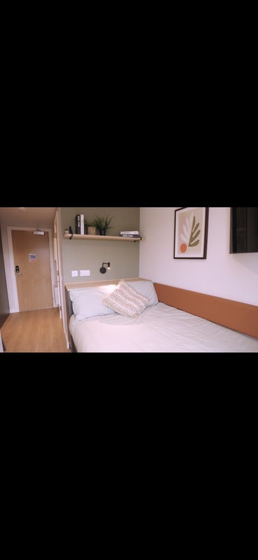 Room Upper Duke Street in Liverpool