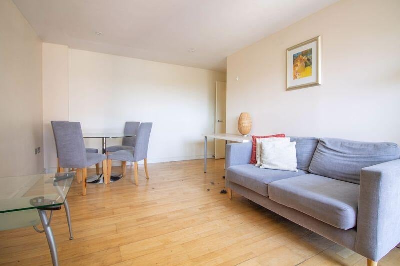 Flat William Road in Greater London