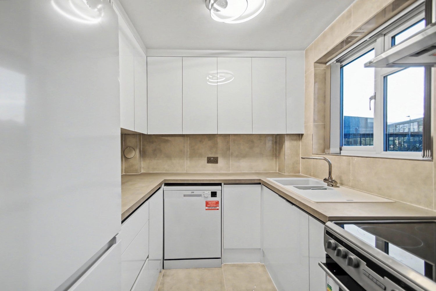 Flat Coleraine Road in Greater London