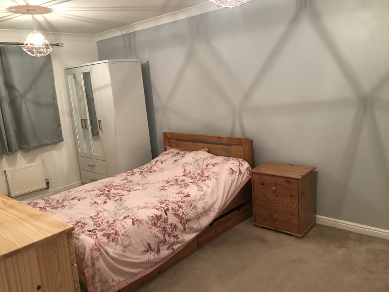 Room Canalbank View in Leeds