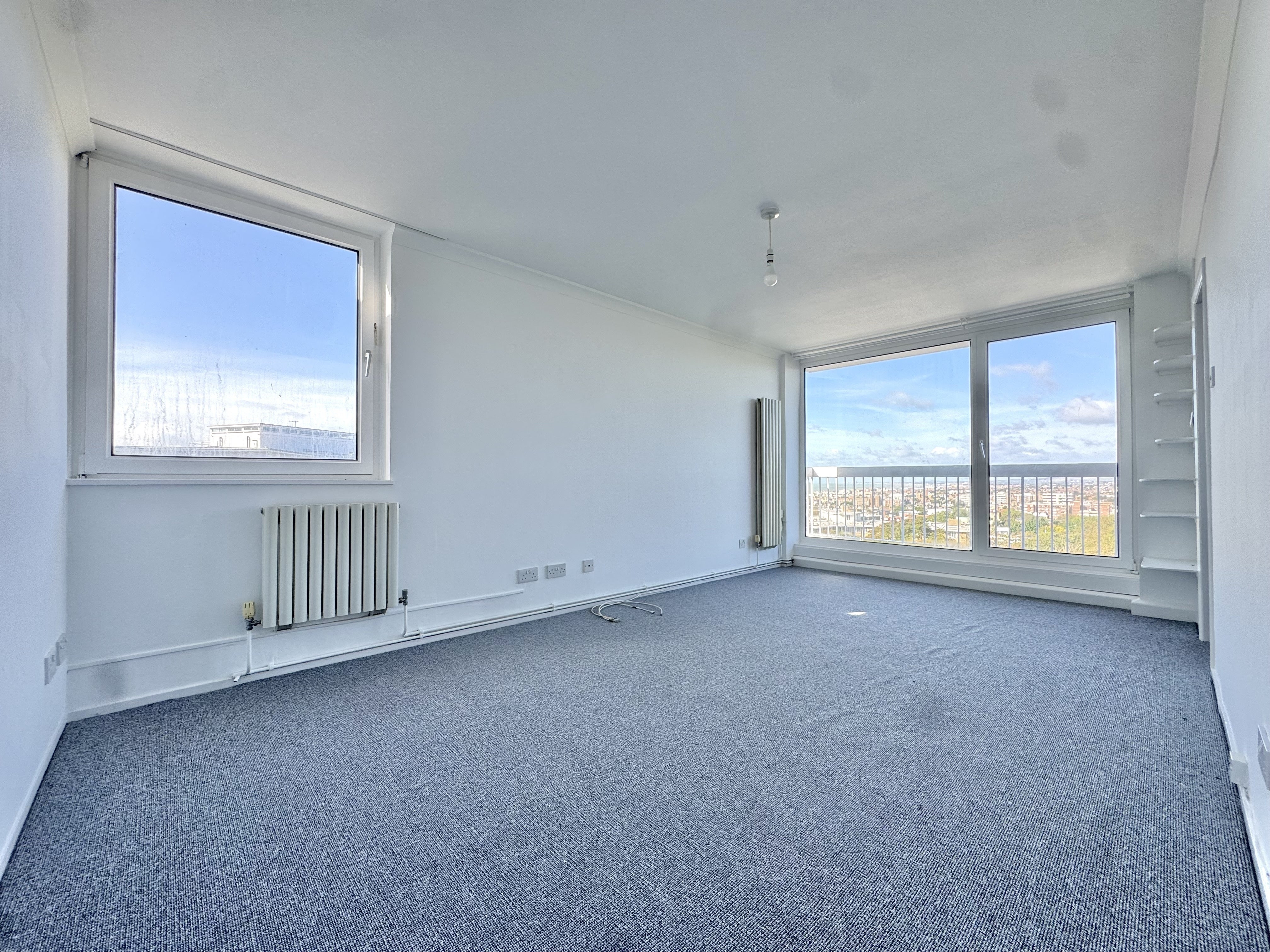 Flat Furzedene Road in Hove