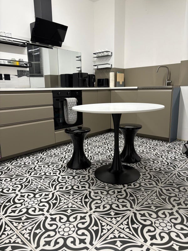 Room Union Close in Greater London