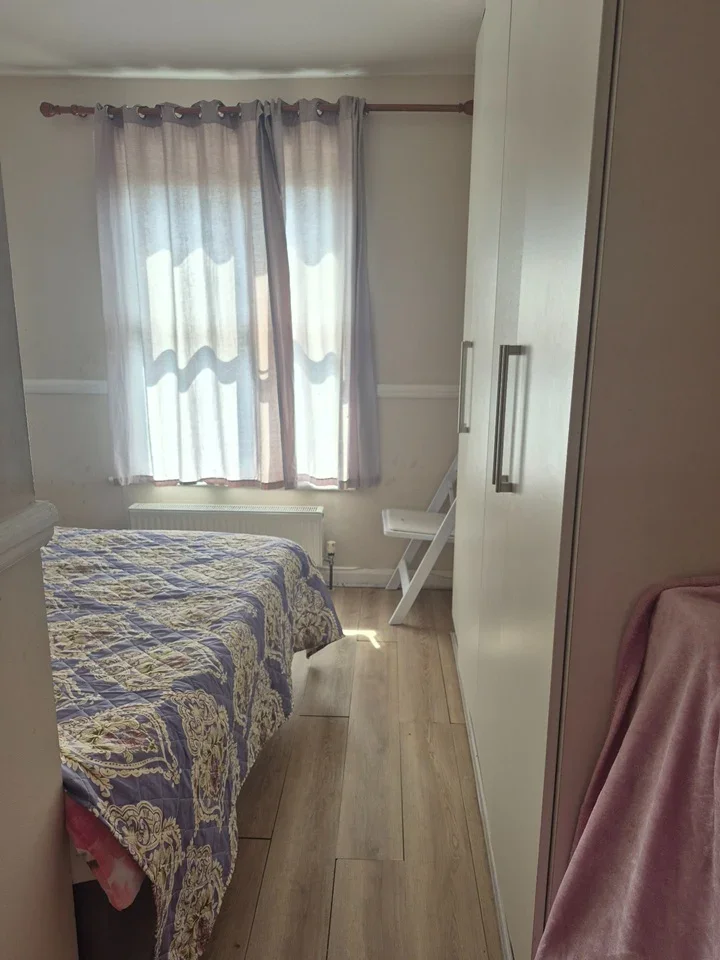 Room Anerley Road in Greater London