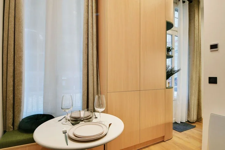 Appartement Rue Poussin à Paris