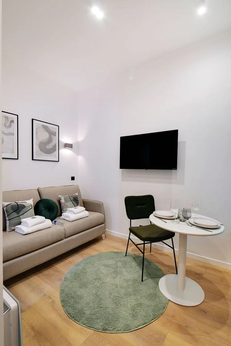 Appartement Rue Poussin à Paris