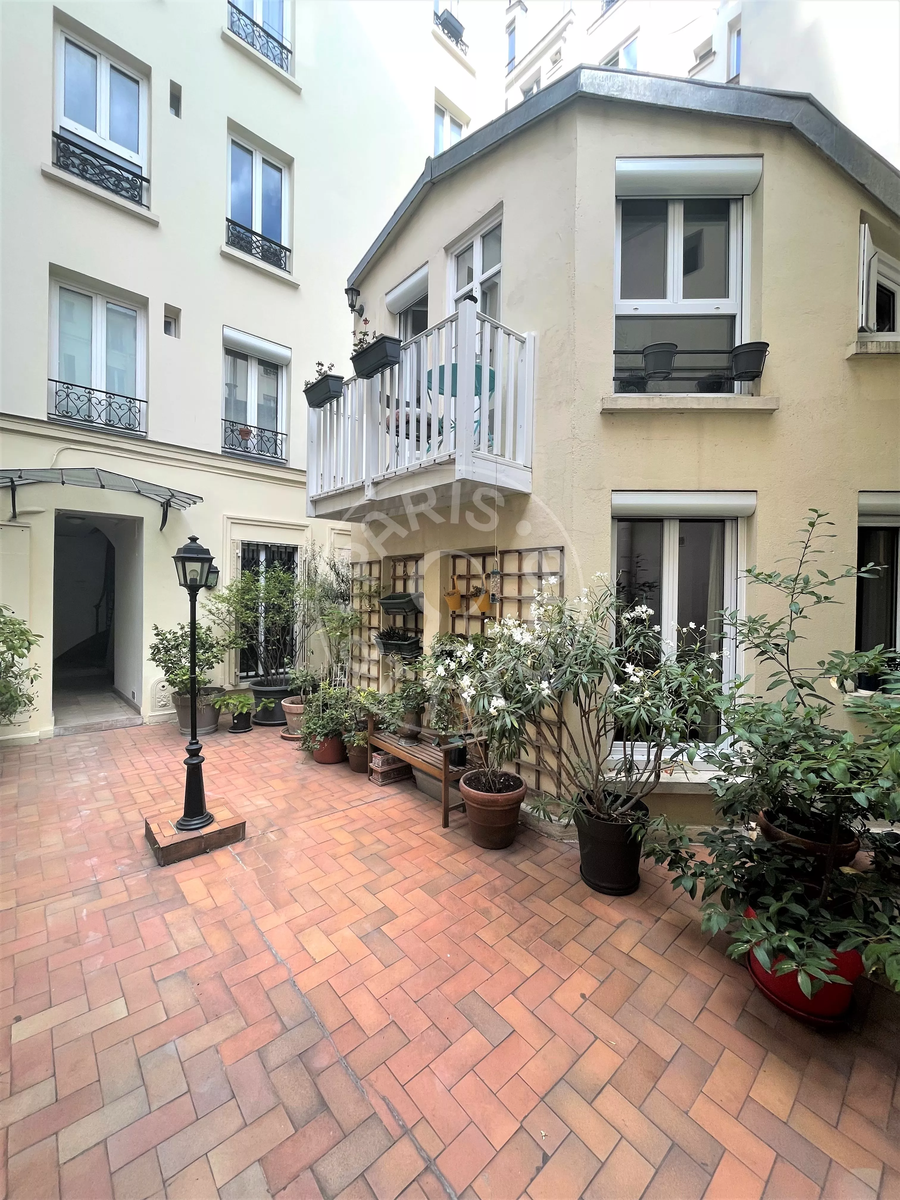 Appartement Rue de la Jonquière à Paris