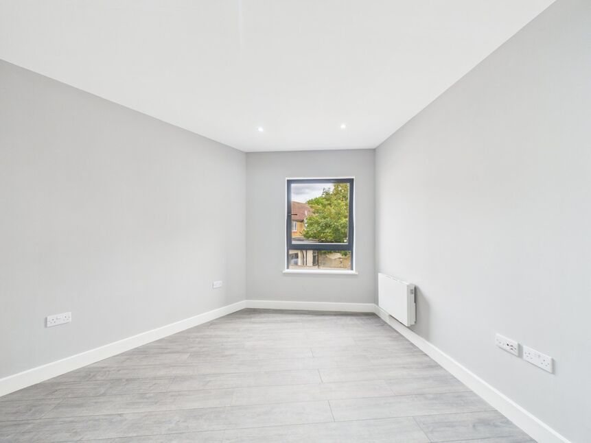 Flat King Edward's Road in Greater London