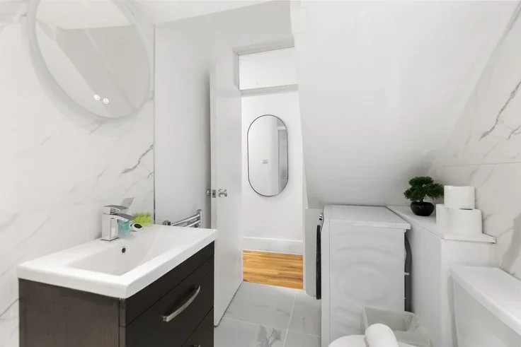 Flat Aylesford Street in City of Westminster
