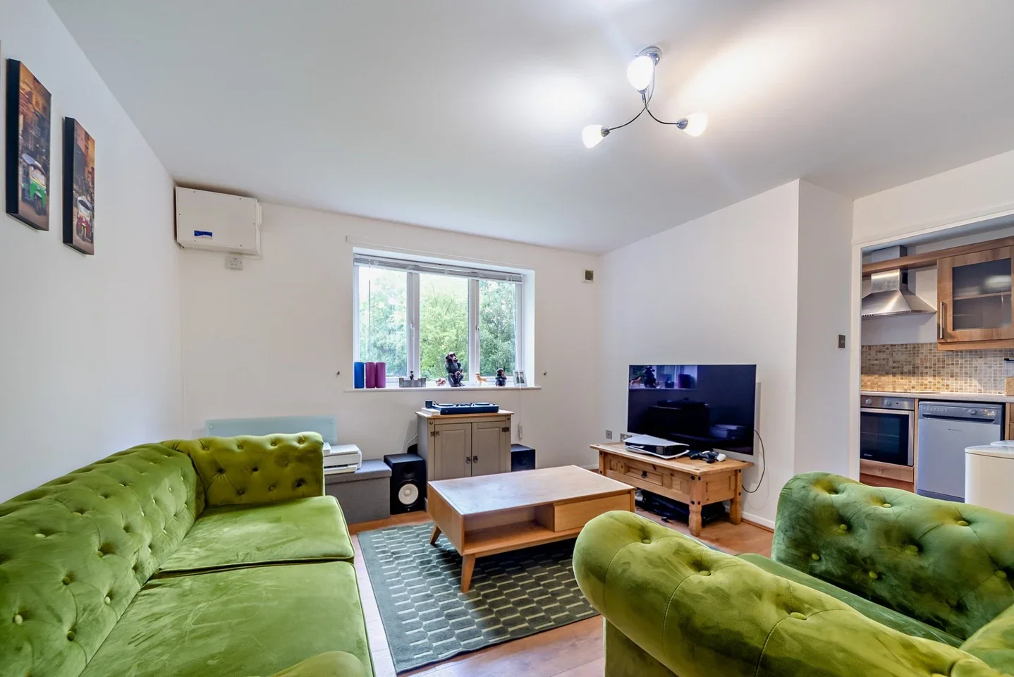 Flat Jack Clow Road in Greater London