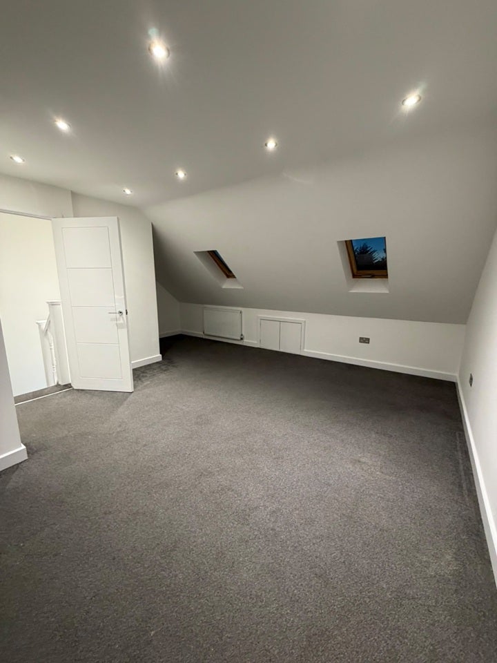 Room Oldborough Road in Greater London