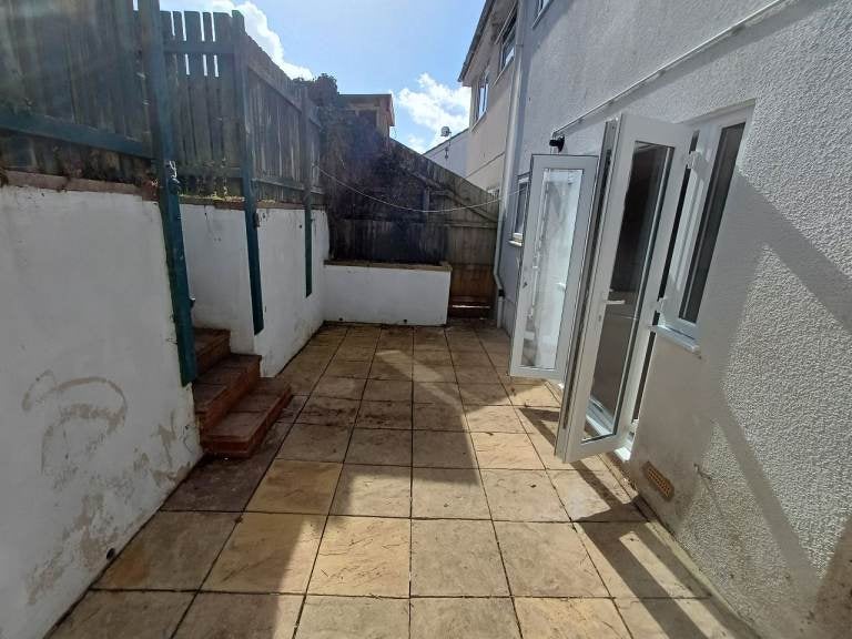 House Grenville Avenue in Teignbridge