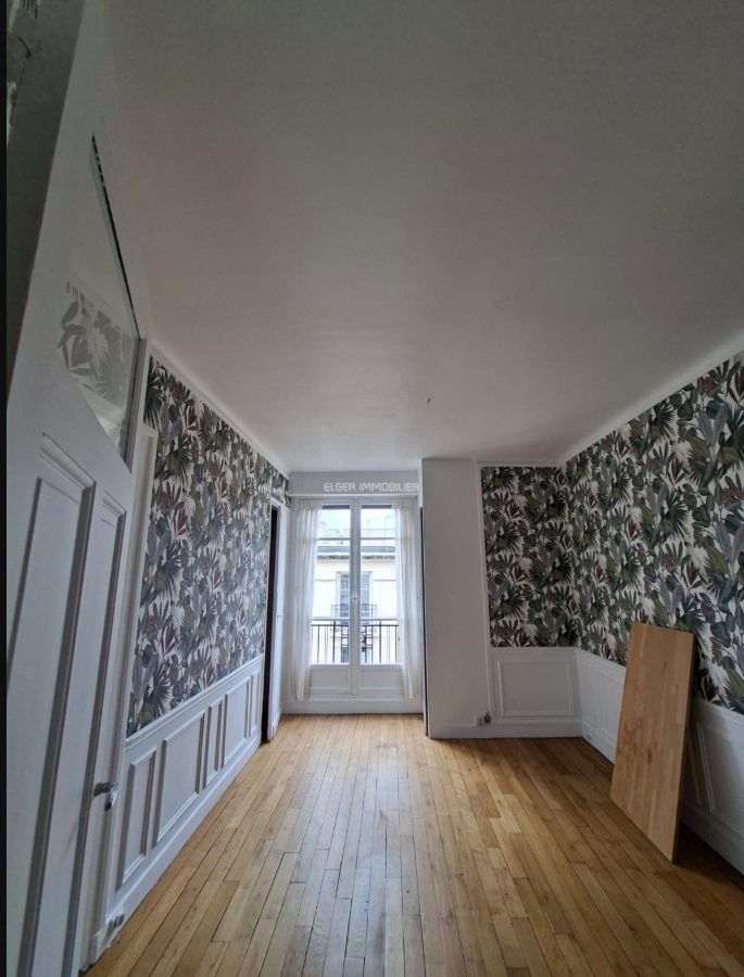 Flat Rue Jacques Mawas in Paris