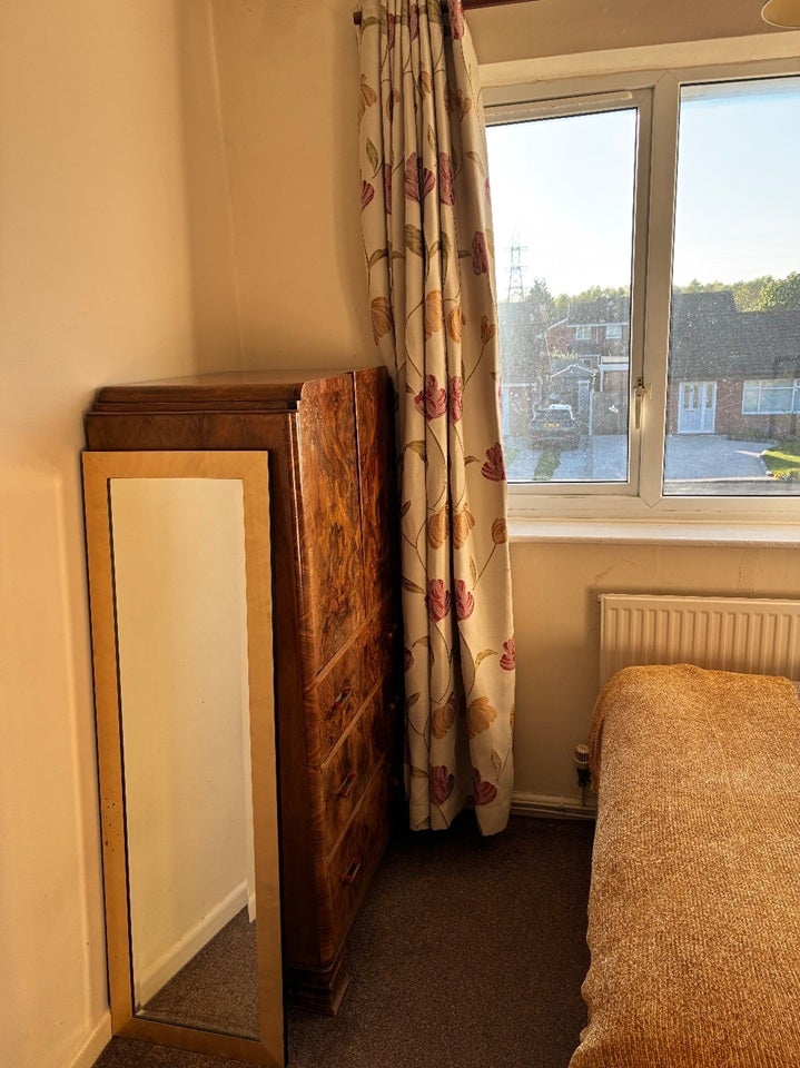 Room Valley Road in Trafford