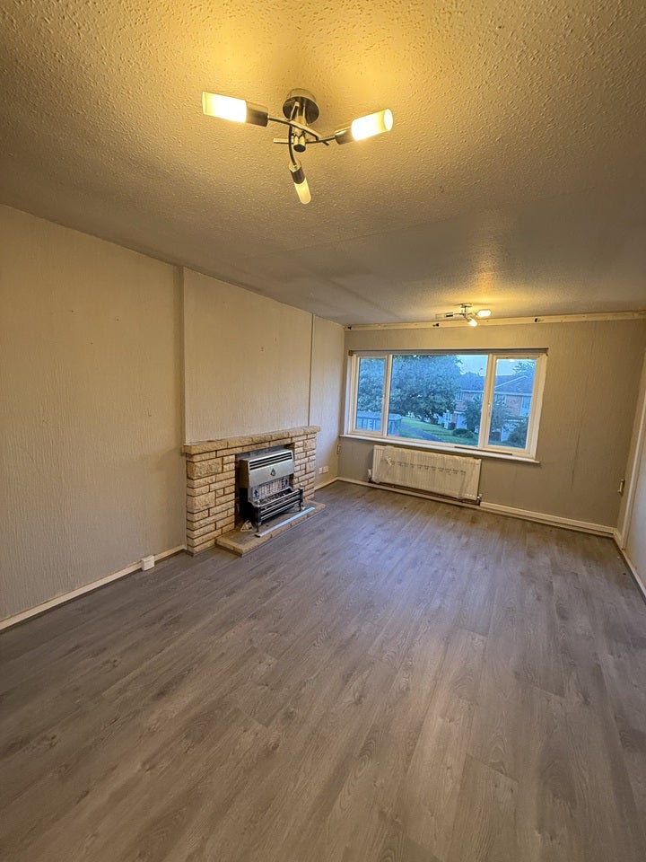 Flat Walsgrave Drive in Metropolitan Borough of Solihull