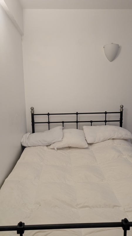 Room Frederick Road in Birmingham