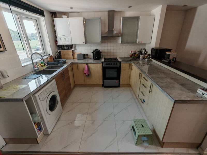Room Porter Road in Greater London