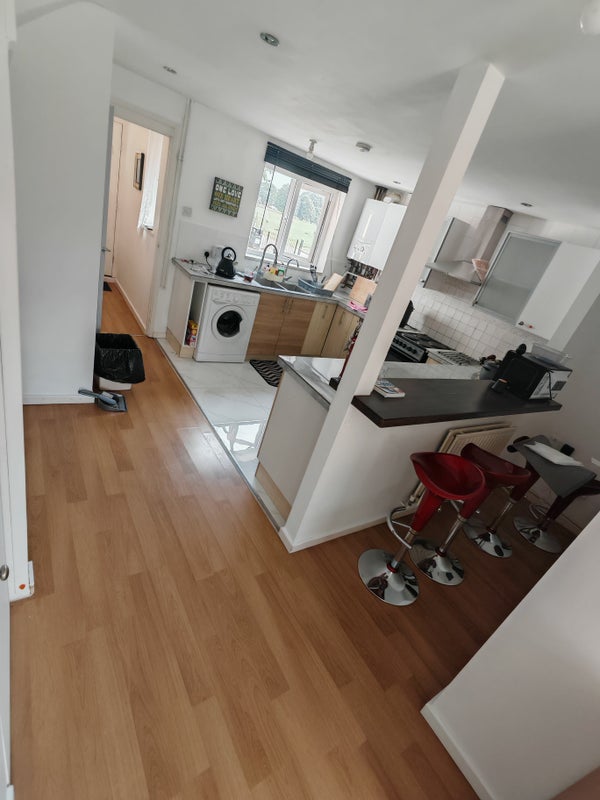 Room Porter Road in Greater London