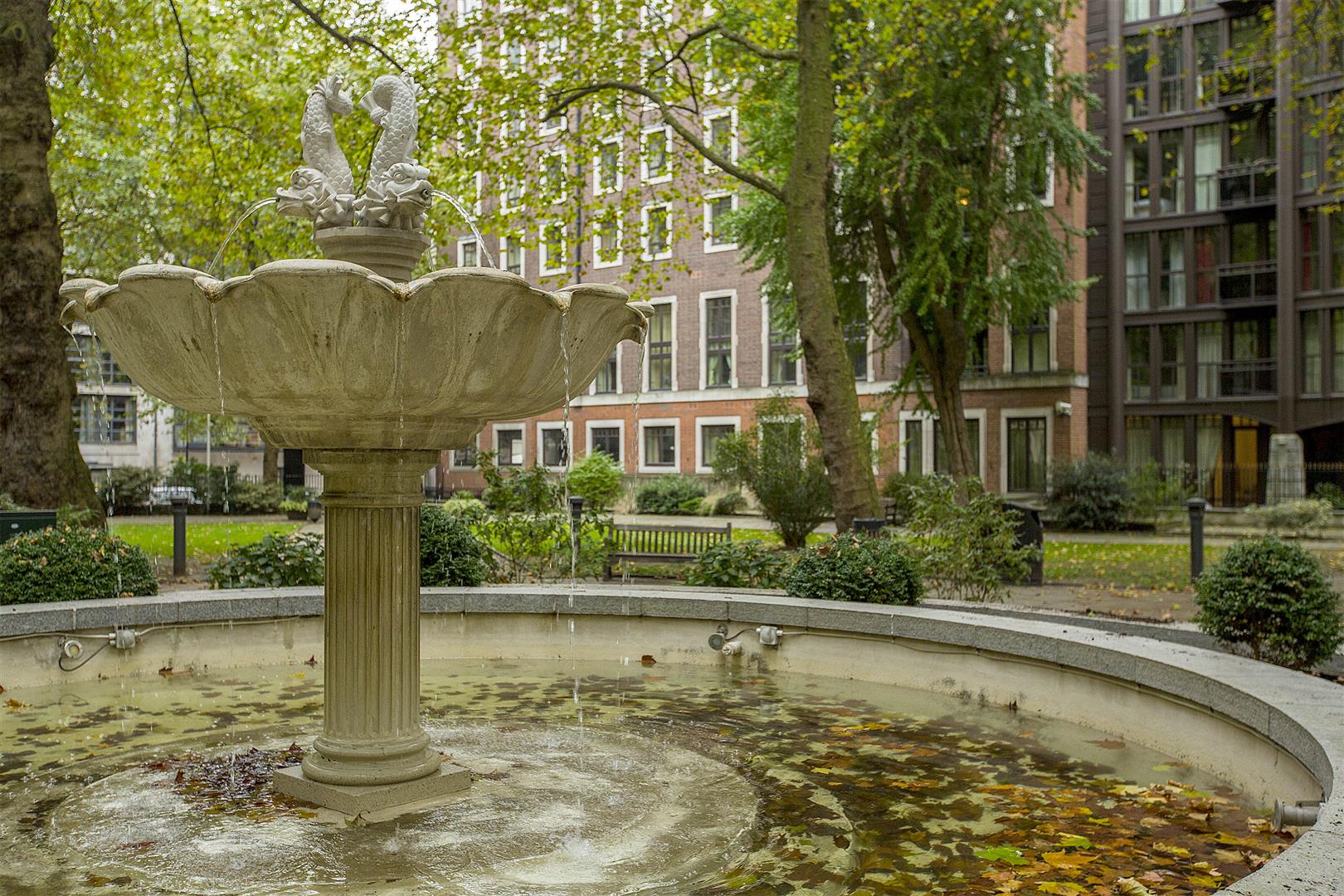 Flat Page Street in City of Westminster