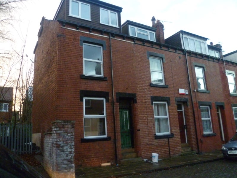 Flat Welton Grove in Leeds